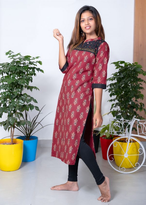 Cotton Slitted Ajrak Kurthi (Maroon) 2